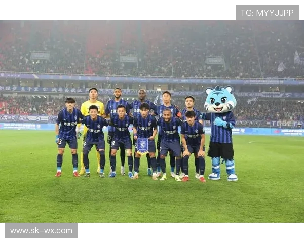 成都足球队强势领跑大师赛积分榜以55分稳居第一位